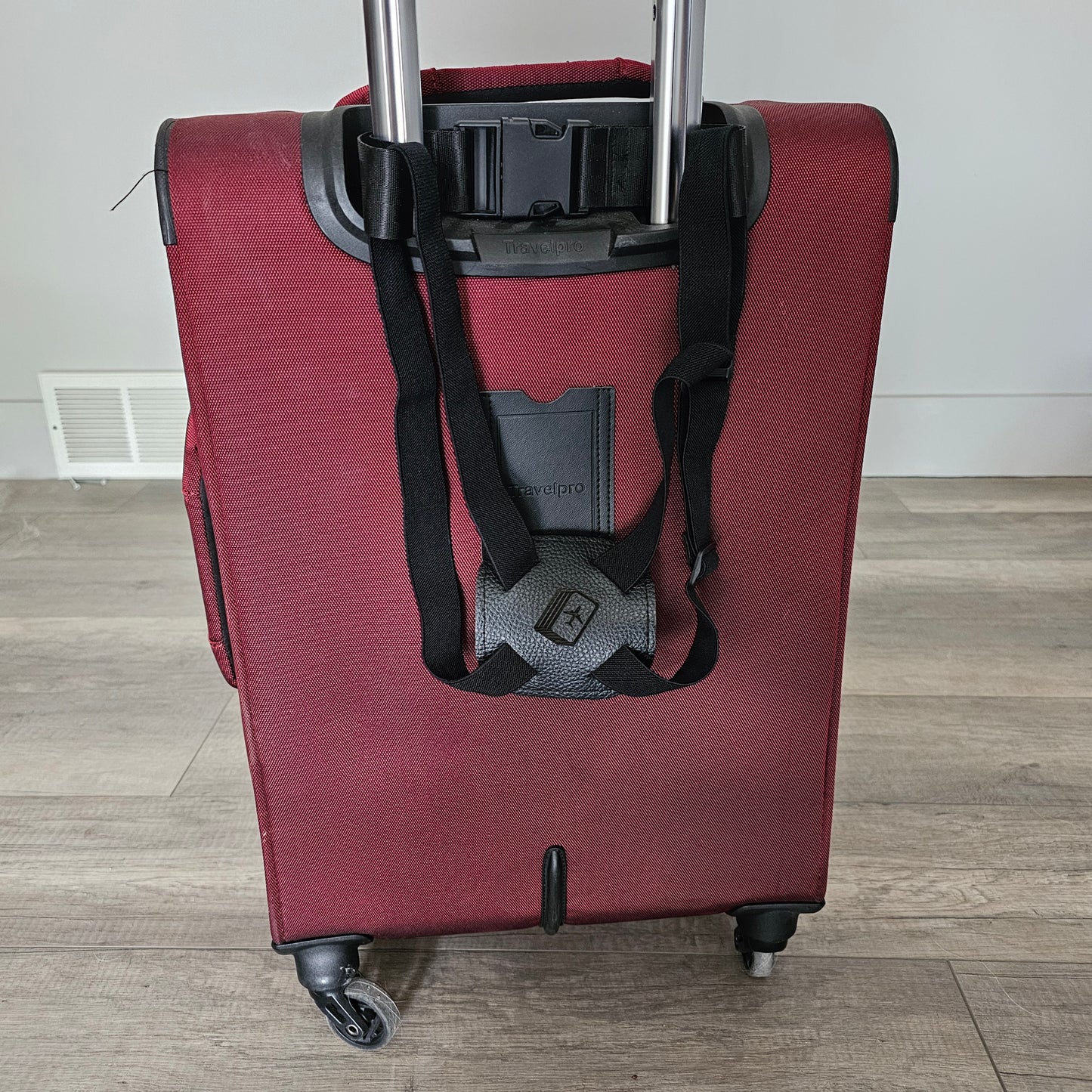 Carry-On Strap with the Flight Deck Logo (flashcards not included)